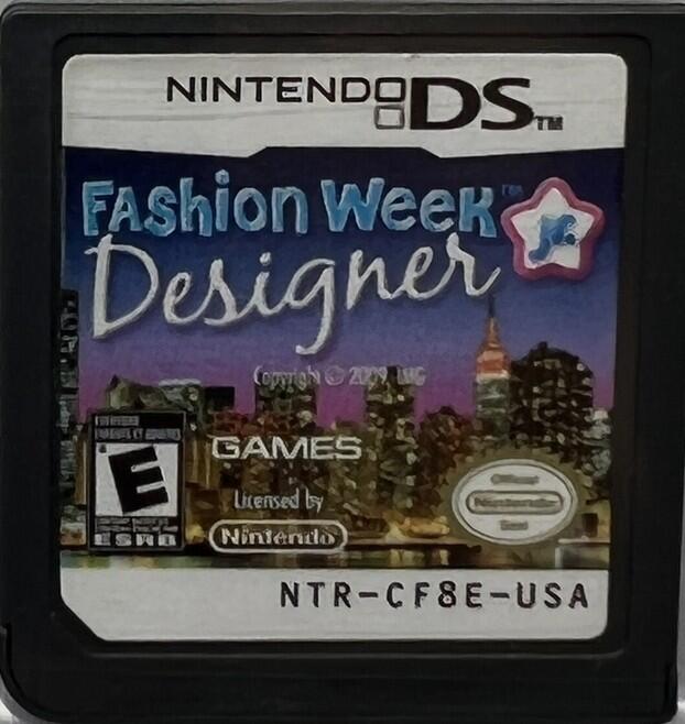 Fashion Week: Junior Designer (Loose) (used)